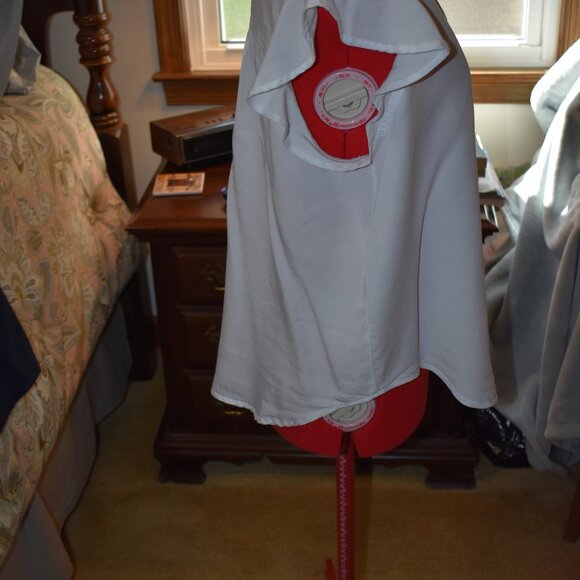 top - Picture 3 of 7